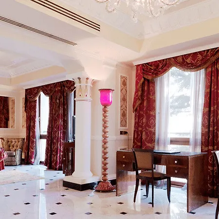 Baglioni Carlton - The Leading Of The World