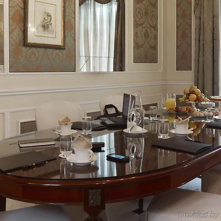 Baglioni Carlton - The Leading Of The World فندق 5*
