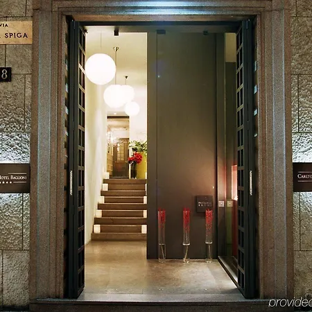 Baglioni Carlton - The Leading Of The World ميلان