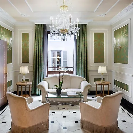 Baglioni Carlton - The Leading Of The World فندق